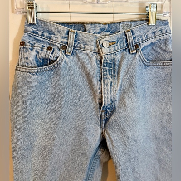 LEVIS 550 Relaxed Fit Light Wash Jeans, Size 6M - Picture 2 of 10